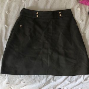 H&M olive skirt size 4 new with tags